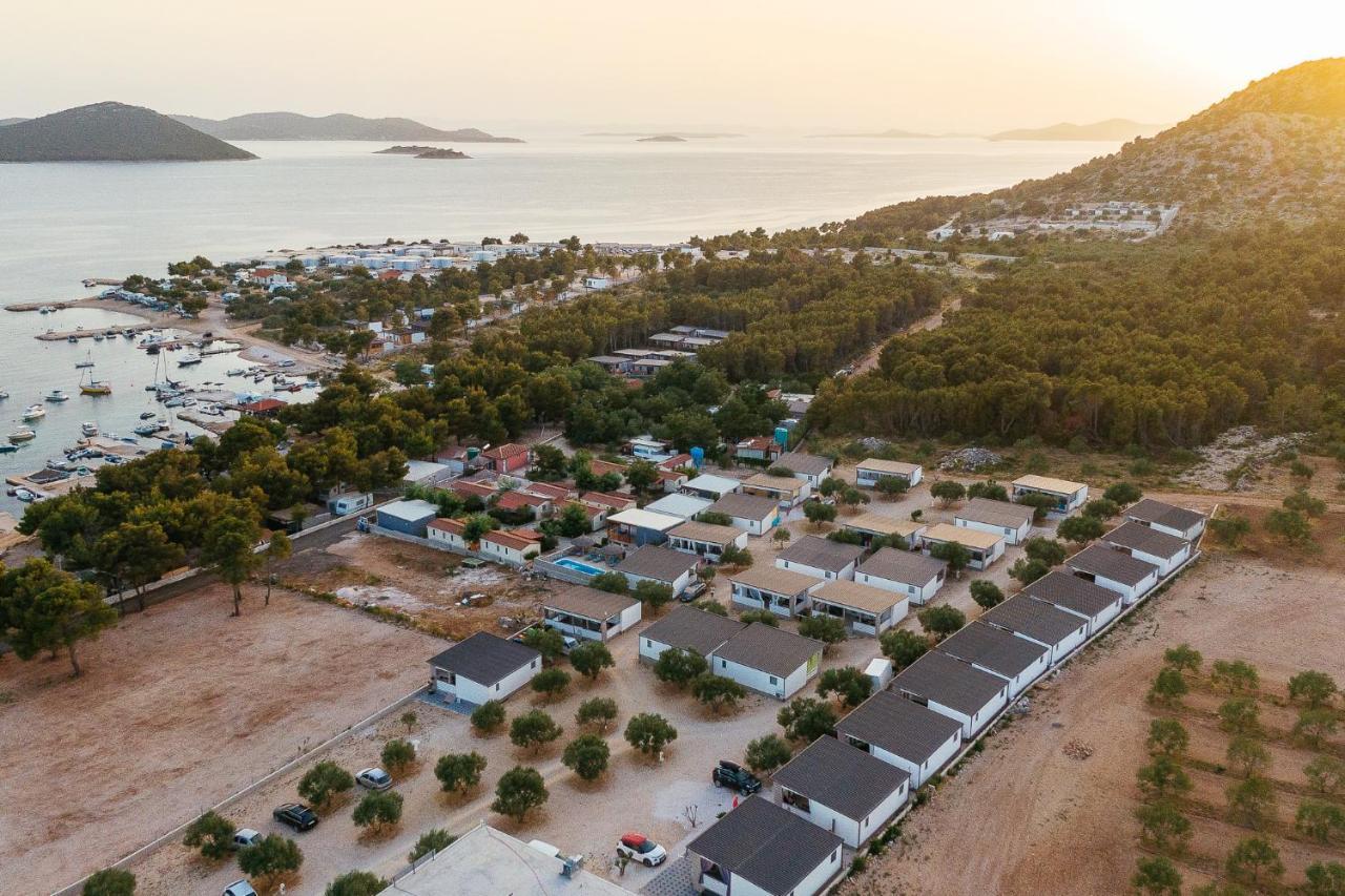 Amore Del Mare, Seaside Family Pace, Free Parking And Wifi In Camp Dalmatino Drage Buitenkant foto